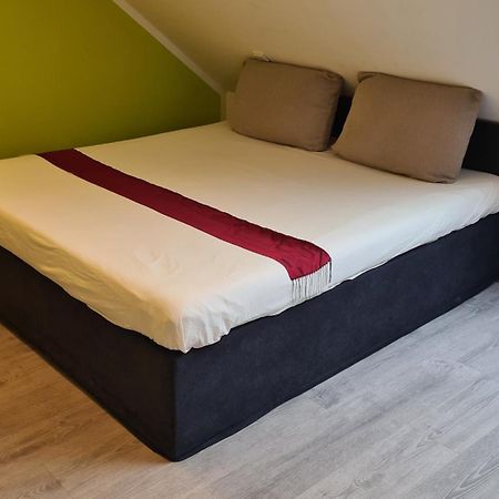 Helles Apartment In Berlin-Mariendorf Экстерьер фото